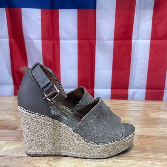 Steve Madden Taupe Wedge Sandals - Picture 7 of 16